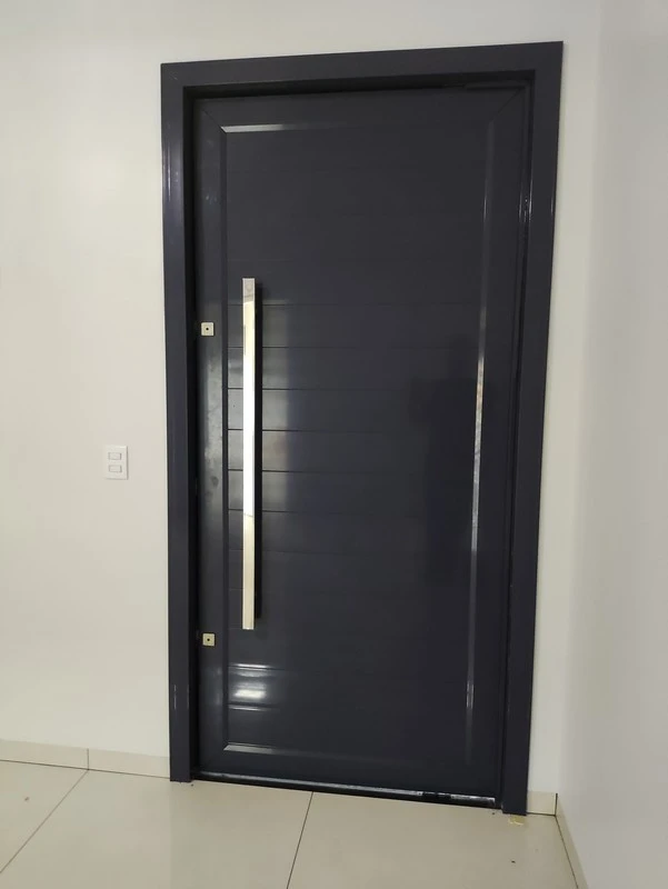 Porta pivotante acm