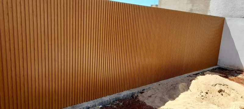 Portão de alumínio para entrada